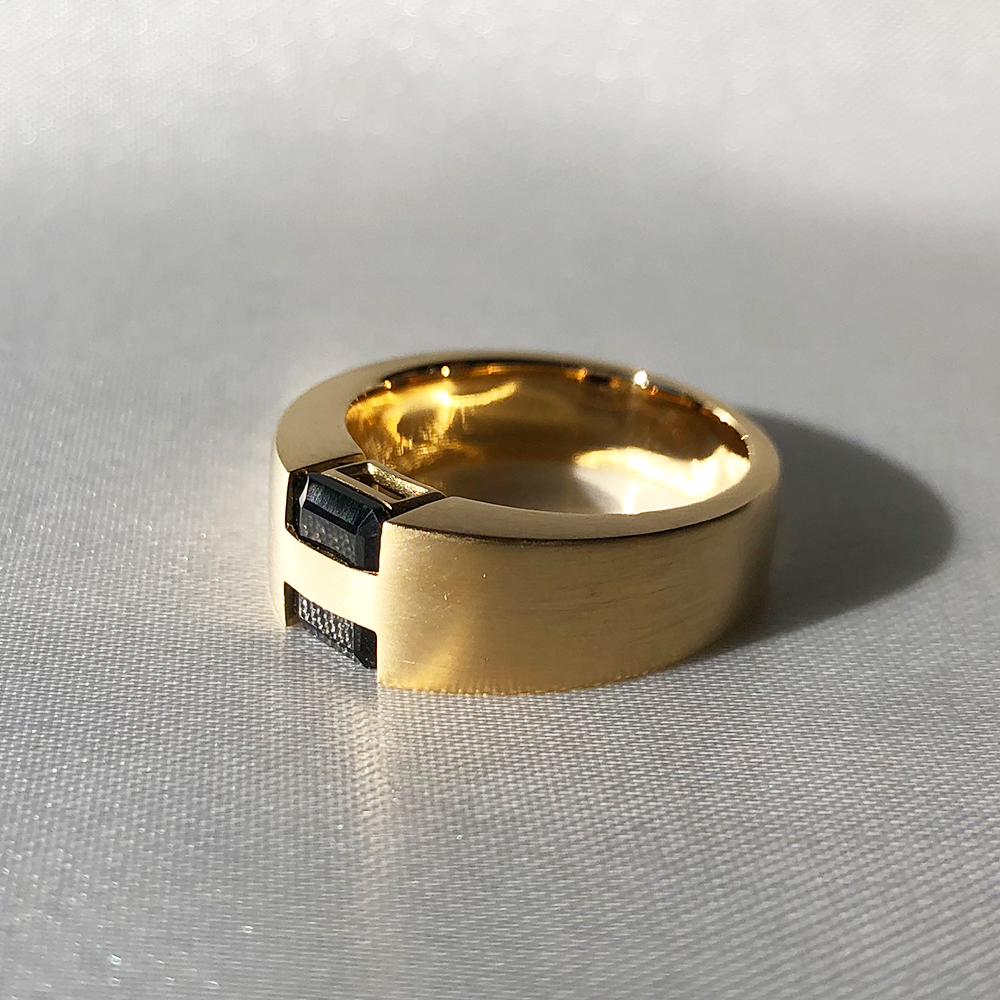 [オニキス hide and sparkle gold #exploring