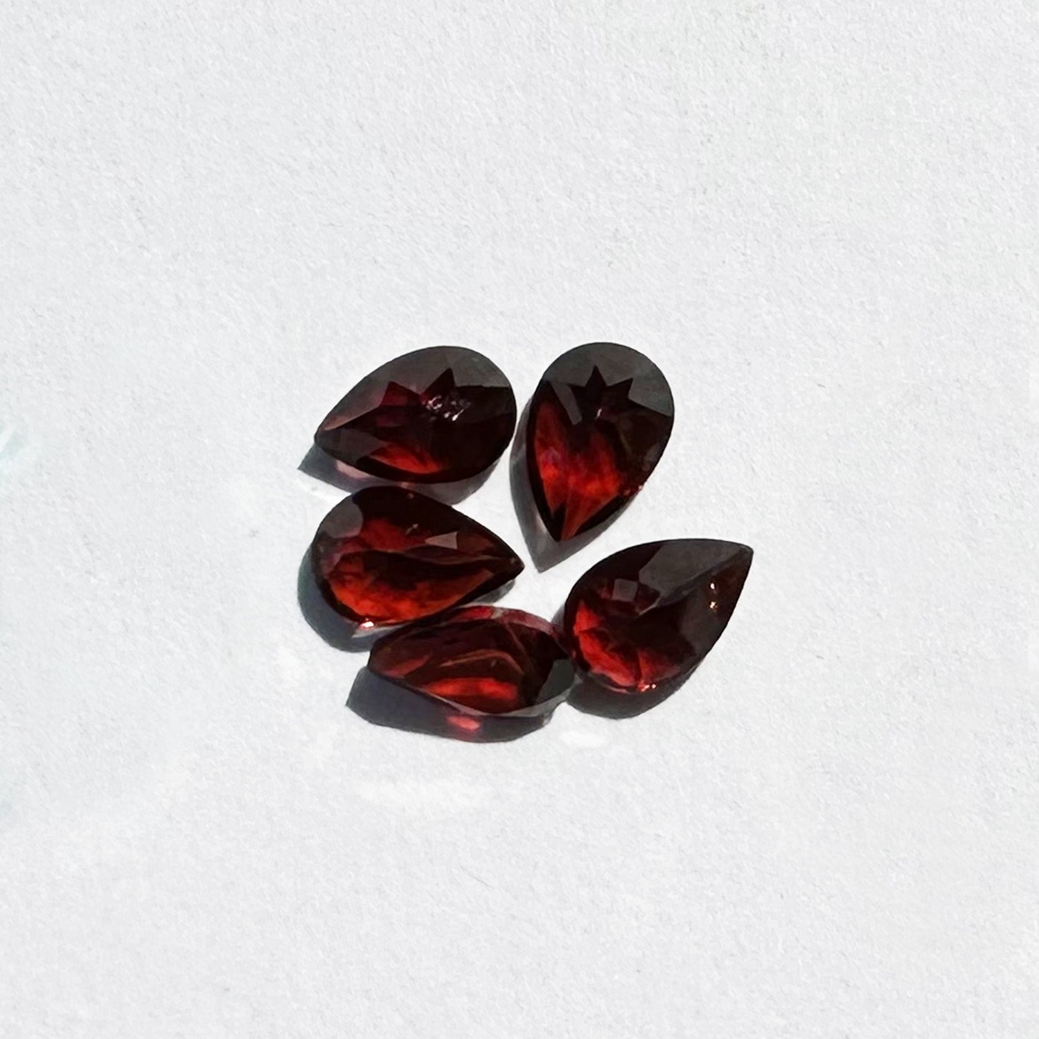 ガーネット]Timeless Shape Ring – Dahye1999 / Cadni Shop