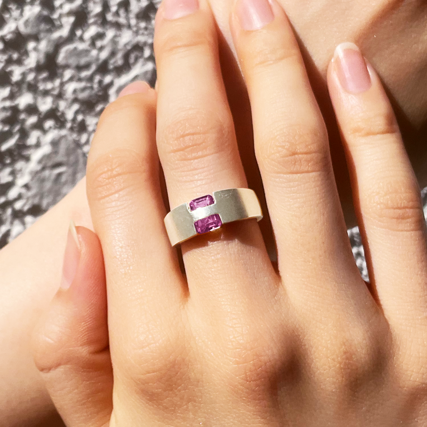 [Amethyst] hide and sparkle silver #exploring