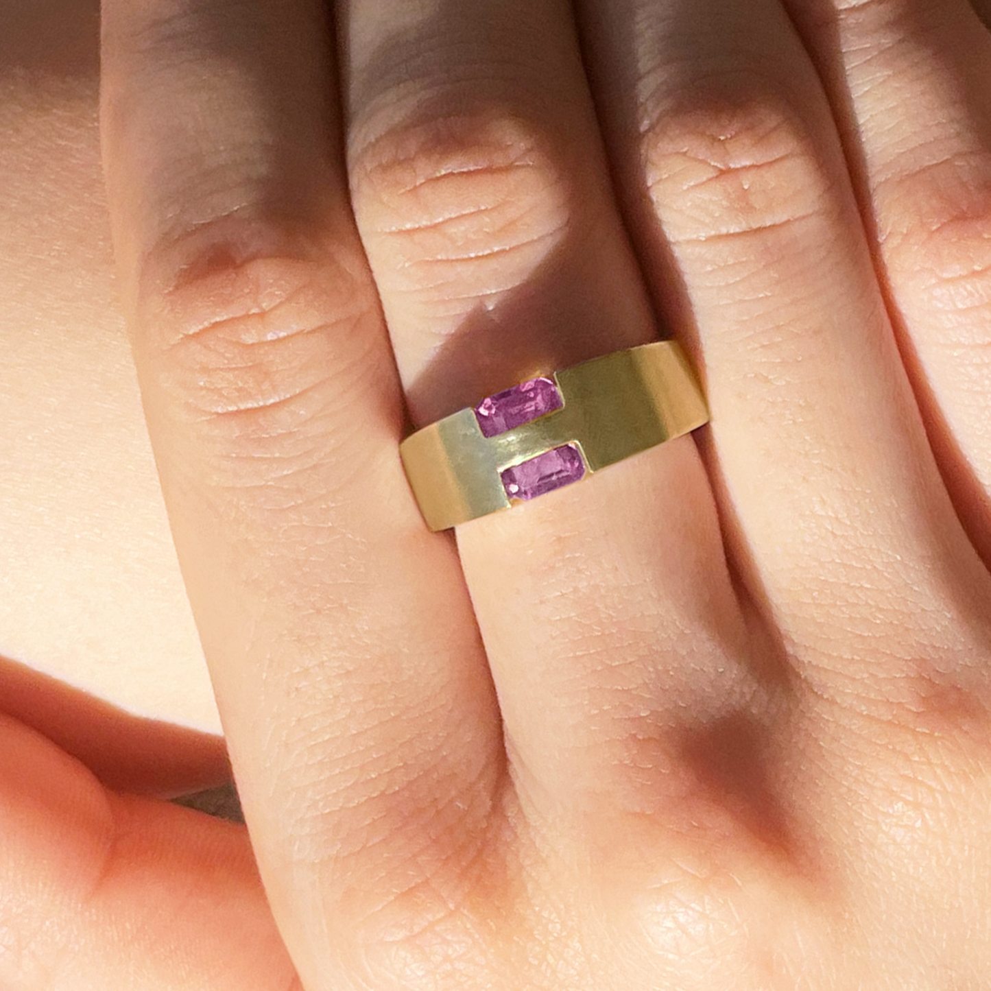 [Amethyst] hide and sparkle gold #exploring