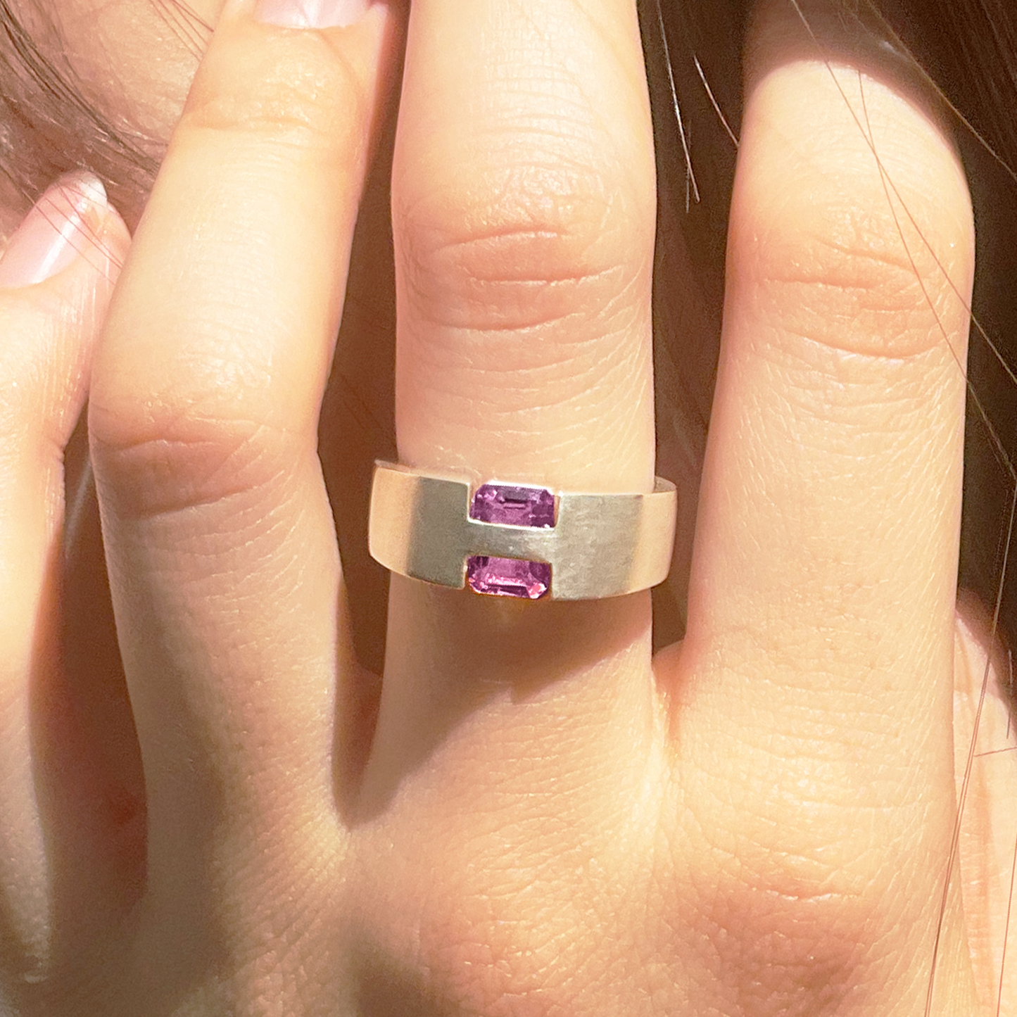[Amethyst] hide and sparkle silver #exploring